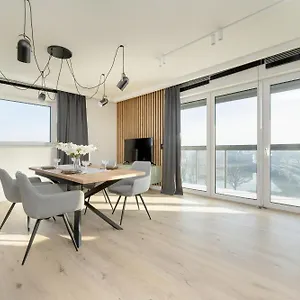 Exclusive River View With Balcony & Free Garage By Renters Prestige Apartament